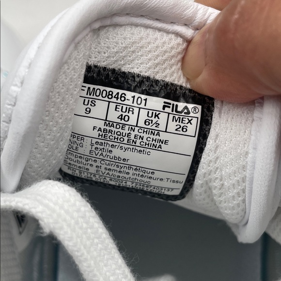 NWOB. Fila Diamanté Original Fitness Sneakers. 9. - Picture 9 of 12